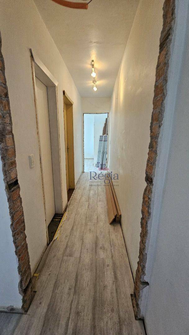 Apartamento para alugar com 2 quartos, 70m² - Foto 35