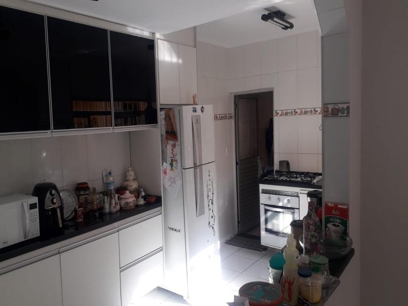 Apartamento à venda com 3 quartos, 78m² - Foto 4