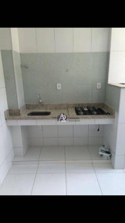 Apartamento à venda com 2 quartos, 70m² - Foto 16