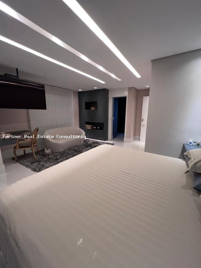 Cobertura à venda com 3 quartos, 243m² - Foto 10