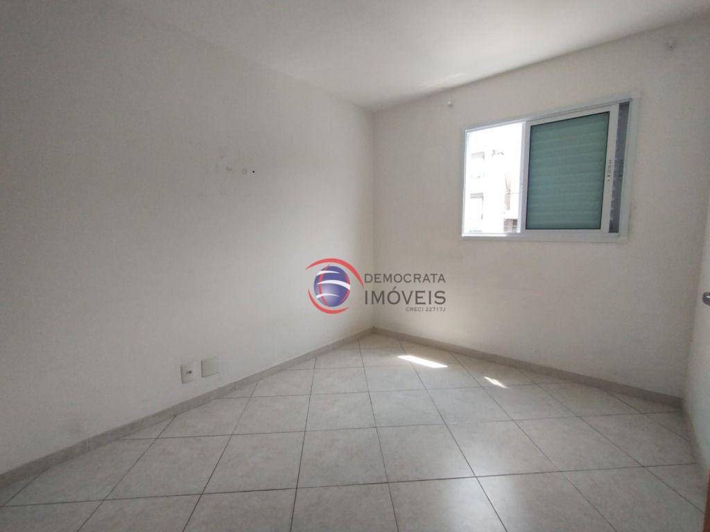 Apartamento à venda com 2 quartos, 45m² - Foto 2