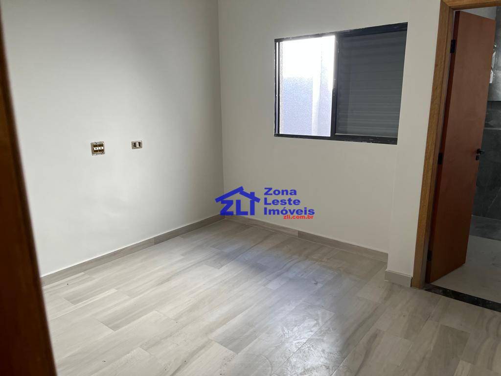 Sobrado à venda com 3 quartos, 160m² - Foto 2