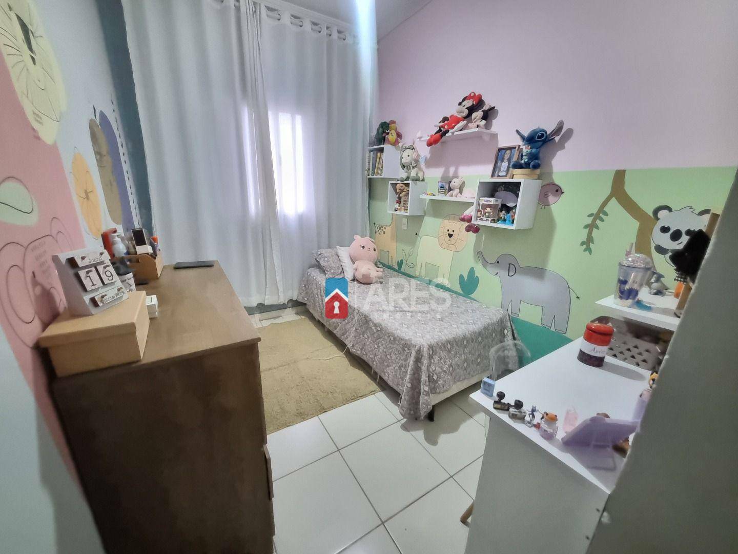 Casa à venda com 3 quartos, 90m² - Foto 17