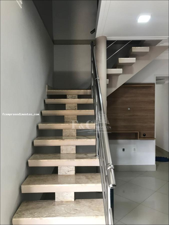 Casa à venda com 3 quartos, 200m² - Foto 37