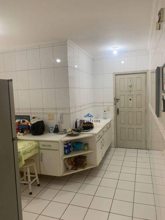 Apartamento à venda com 3 quartos, 190m² - Foto 10