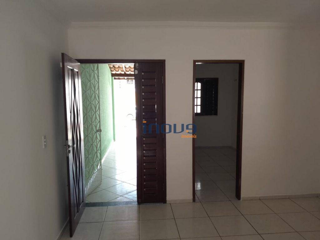 Casa para alugar com 2 quartos, 100m² - Foto 13