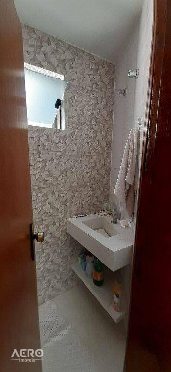 Casa, 6 quartos, 298 m² - Foto 4