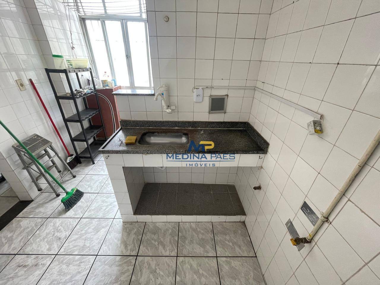 Apartamento à venda com 2 quartos, 60m² - Foto 11