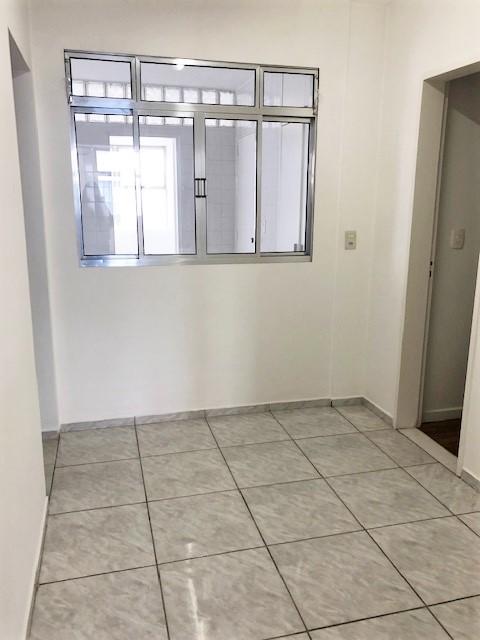 Apartamento para alugar com 4 quartos, 211m² - Foto 17