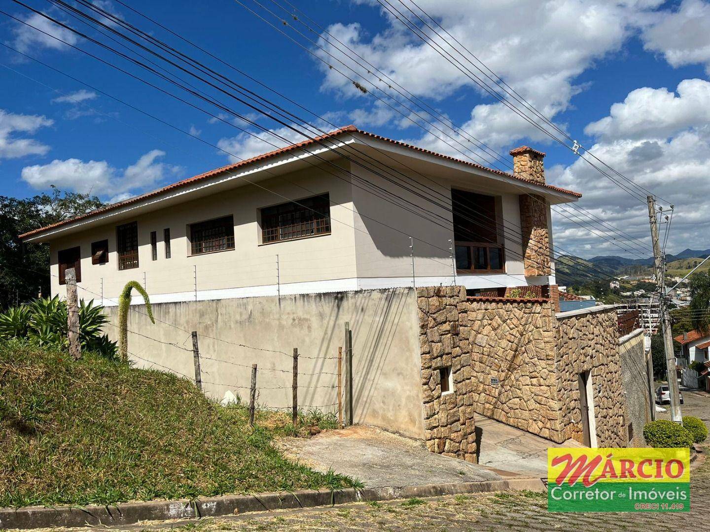 Casa à venda com 4 quartos, 413m² - Foto 3