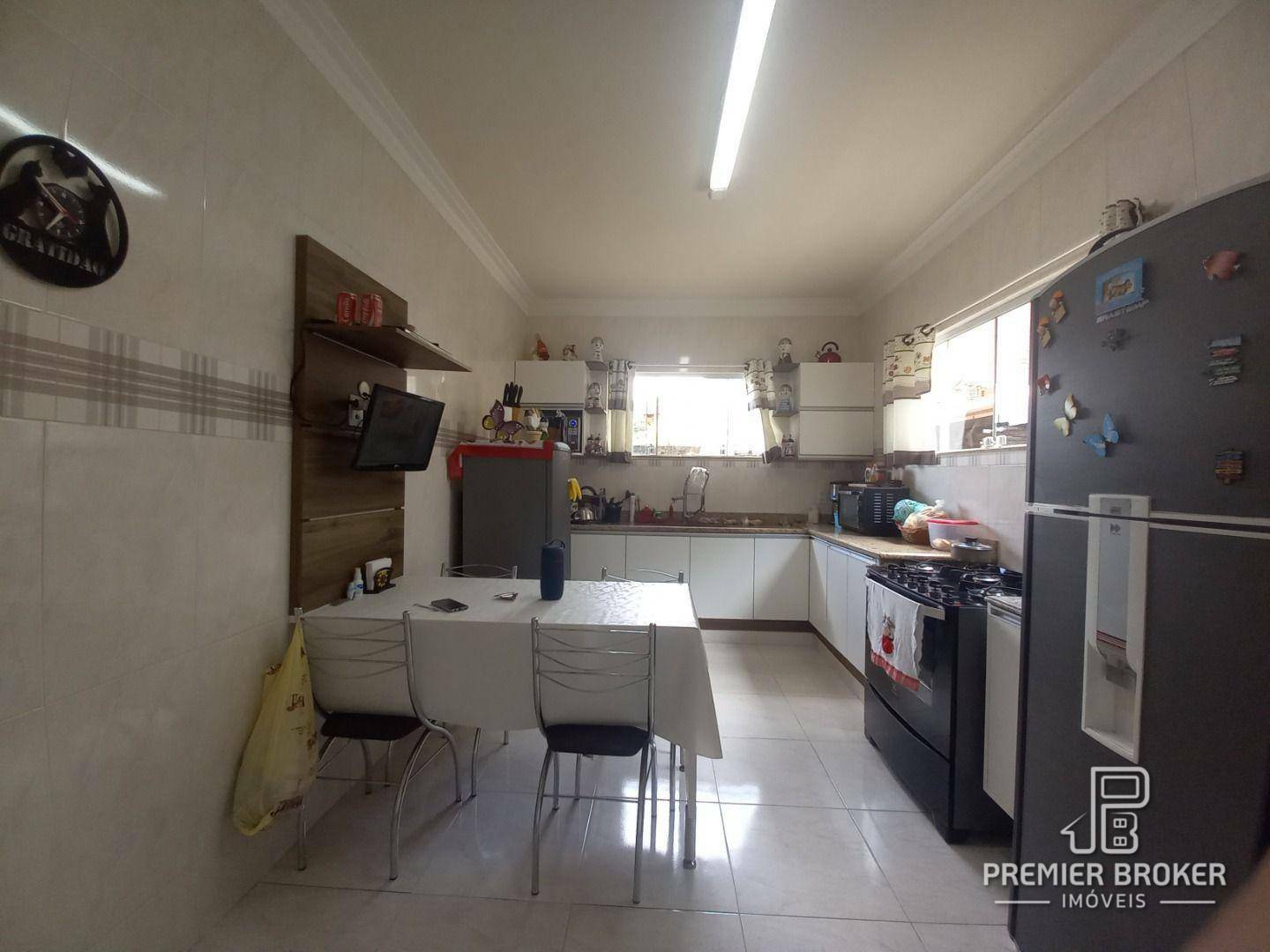 Casa à venda com 3 quartos, 130m² - Foto 10