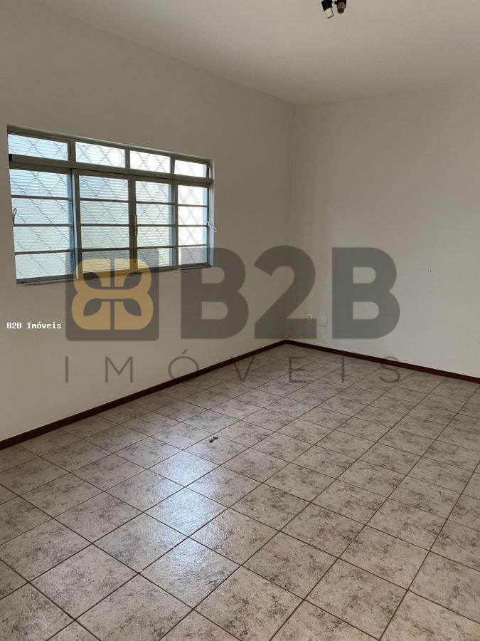 Casa à venda com 3 quartos, 127m² - Foto 3