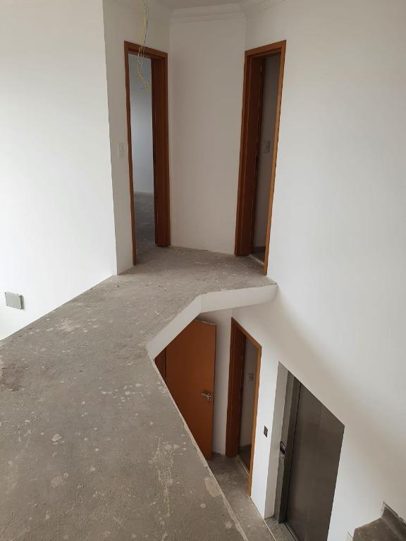 Apartamento à venda com 5 quartos, 300m² - Foto 2