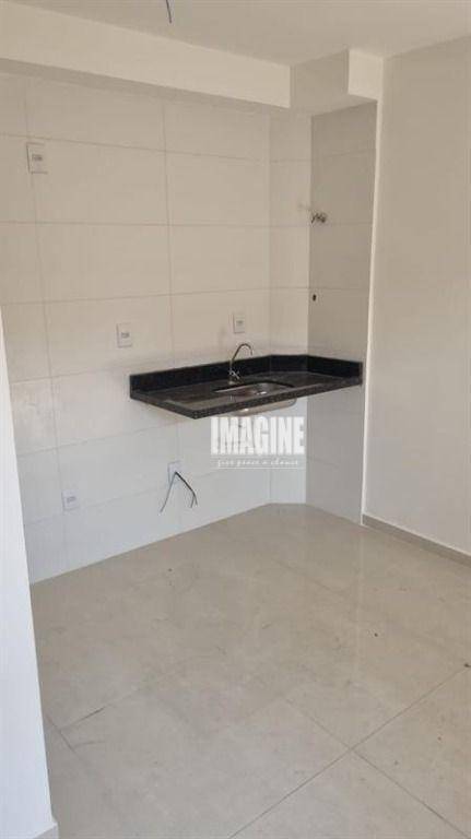 Apartamento à venda com 2 quartos, 35m² - Foto 6