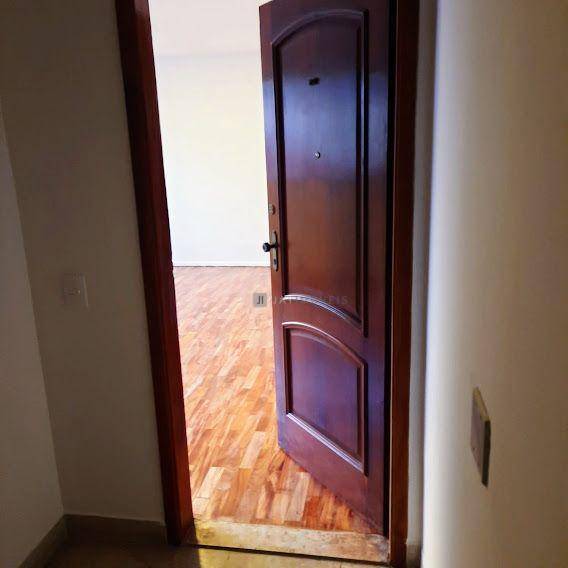 Apartamento à venda com 4 quartos, 114m² - Foto 28