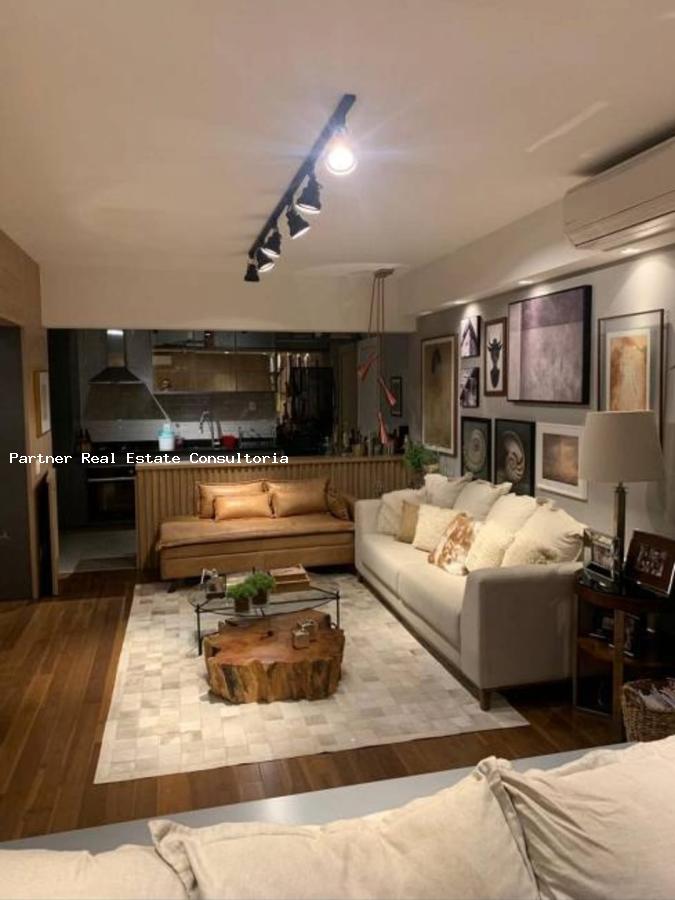 Apartamento à venda com 2 quartos, 121m² - Foto 1