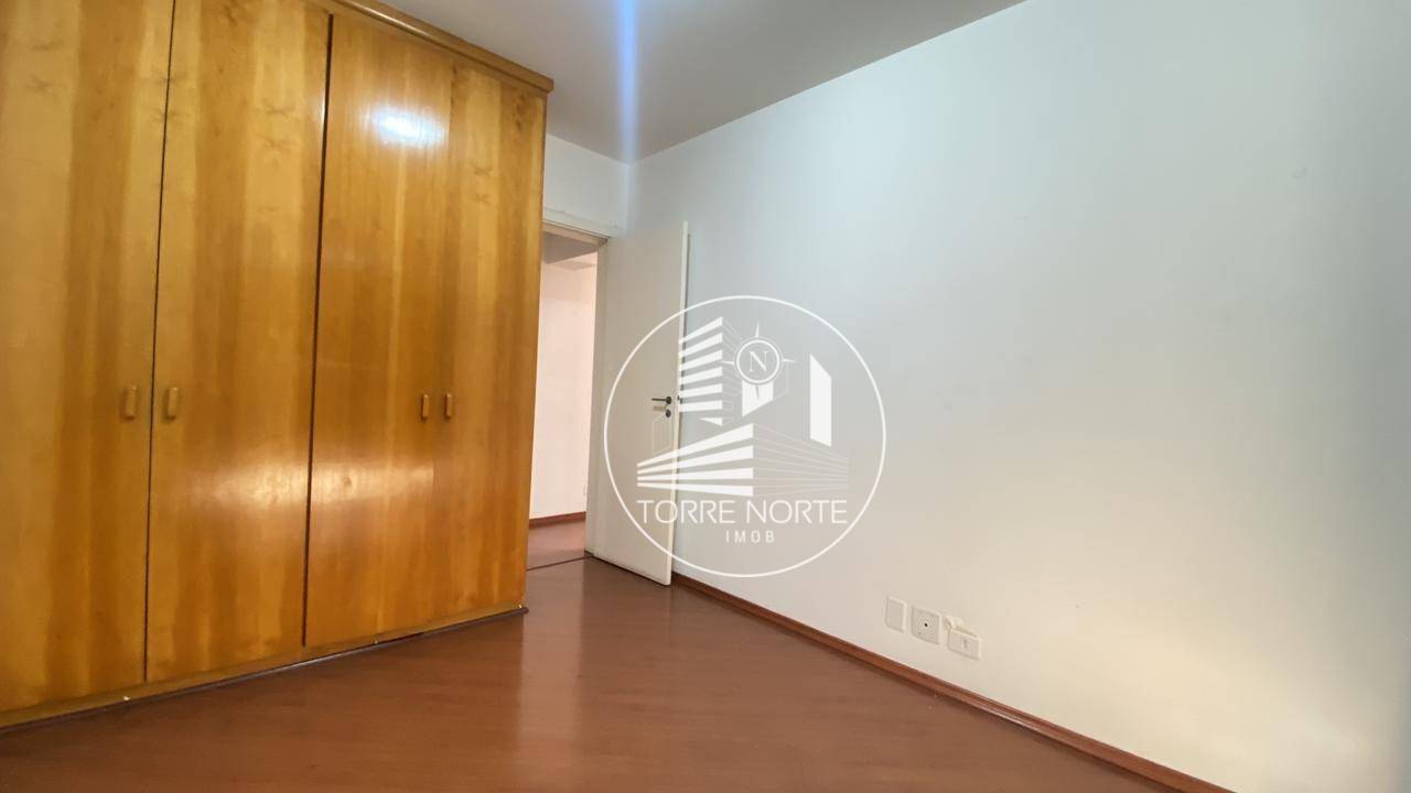 Apartamento à venda com 4 quartos, 200m² - Foto 14