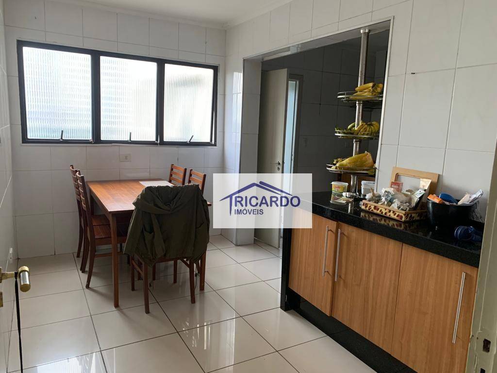 Apartamento à venda com 4 quartos, 170m² - Foto 17