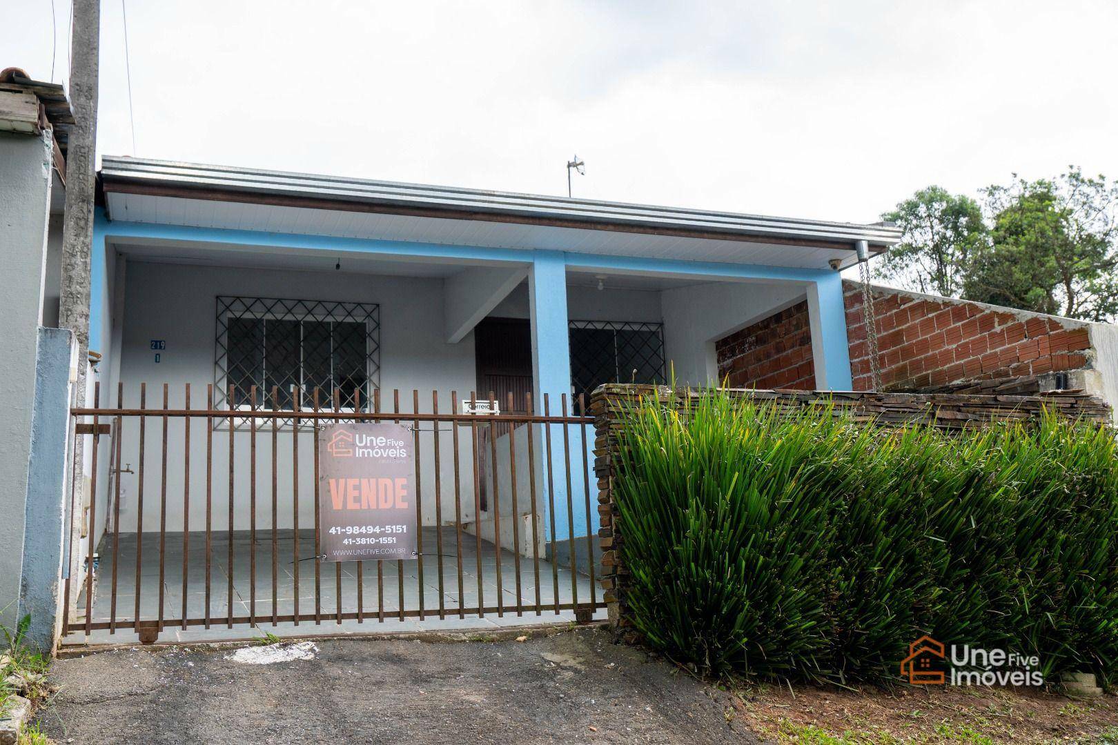 Casa à venda com 2 quartos, 70m² - Foto 1