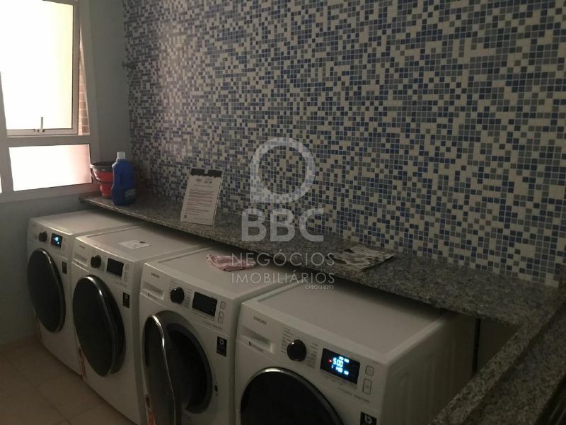 Apartamento à venda com 2 quartos, 76m² - Foto 11