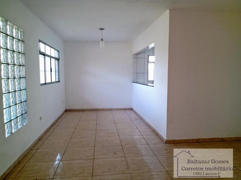 Casa à venda com 3 quartos, 300m² - Foto 3