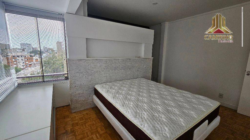 Apartamento à venda com 3 quartos, 149m² - Foto 30