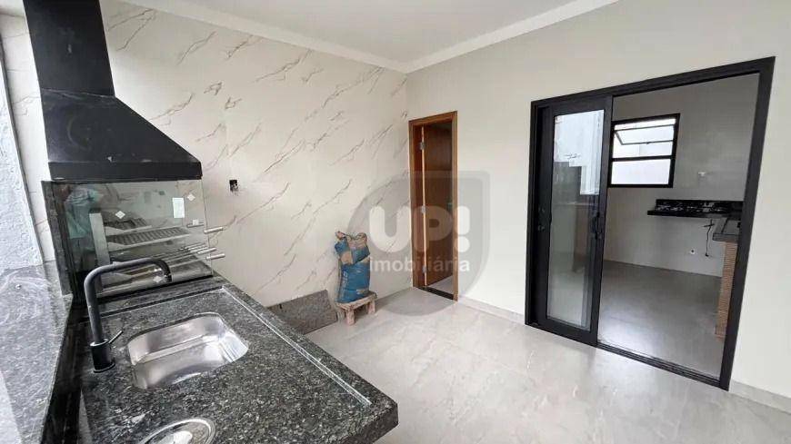 Casa à venda com 3 quartos, 130m² - Foto 5
