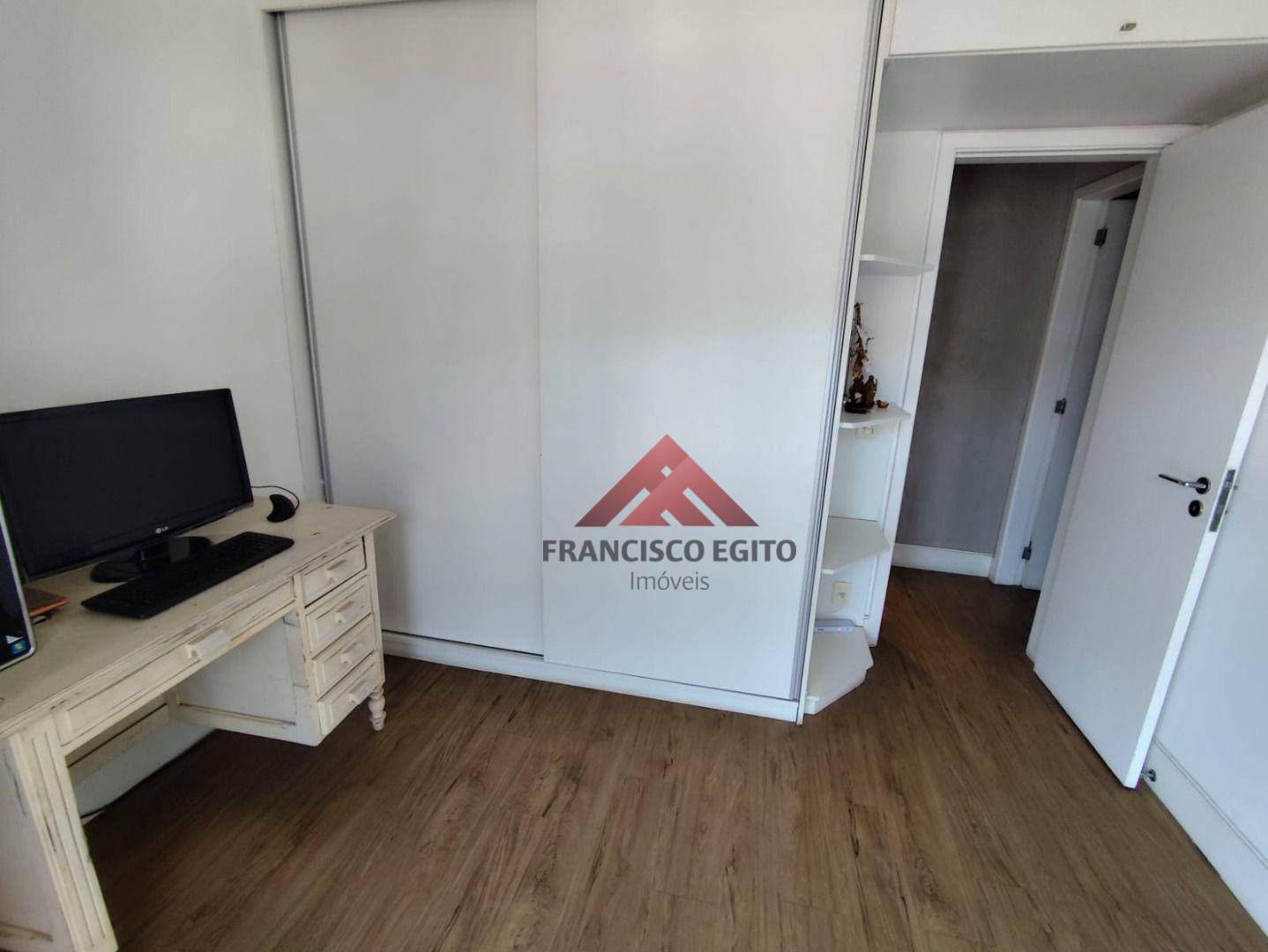 Apartamento à venda com 2 quartos, 80m² - Foto 17