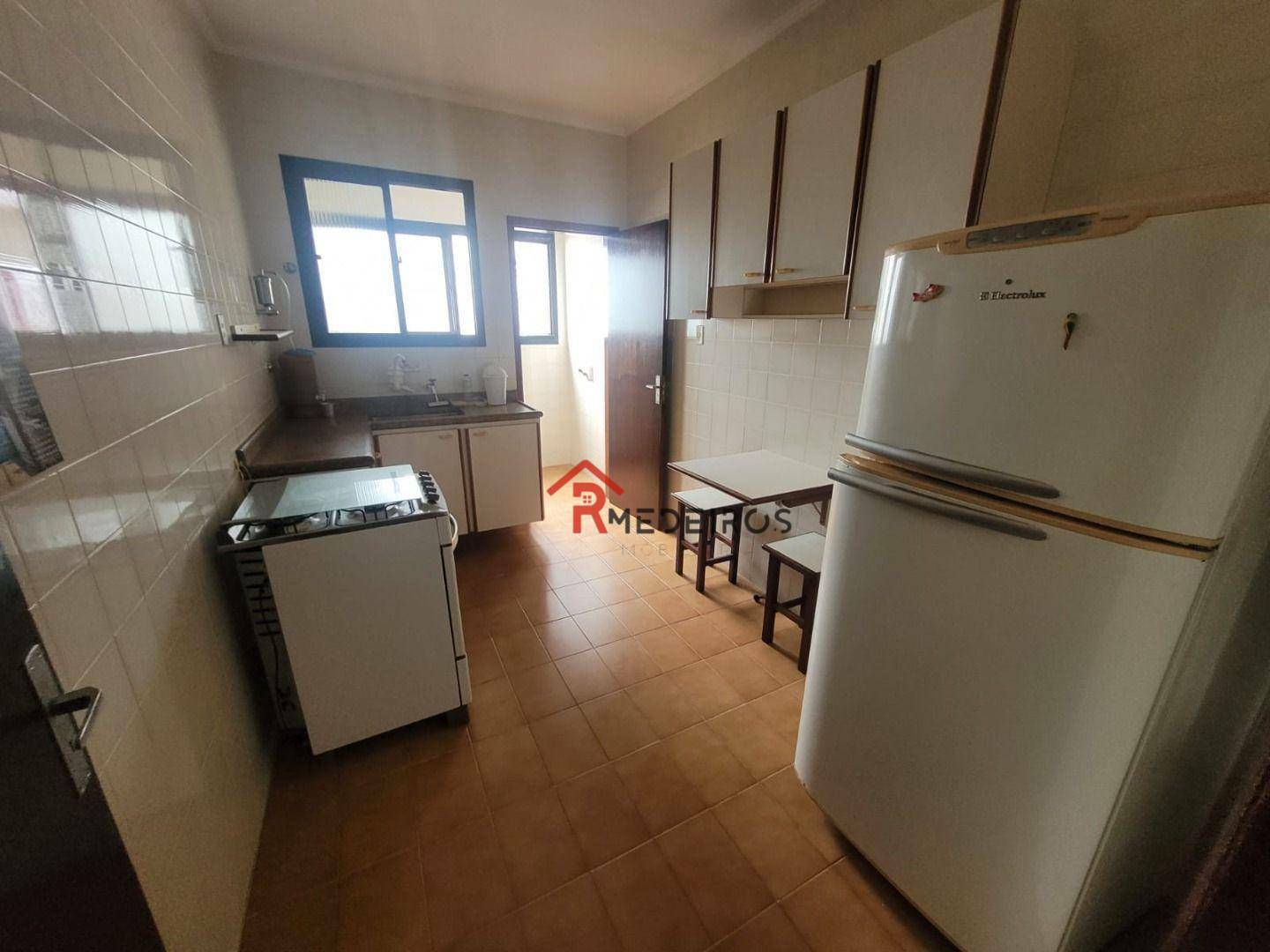 Apartamento à venda com 2 quartos, 65m² - Foto 8