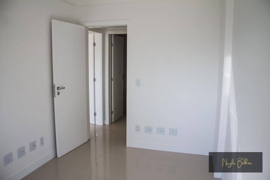 Apartamento à venda com 2 quartos, 94m² - Foto 9