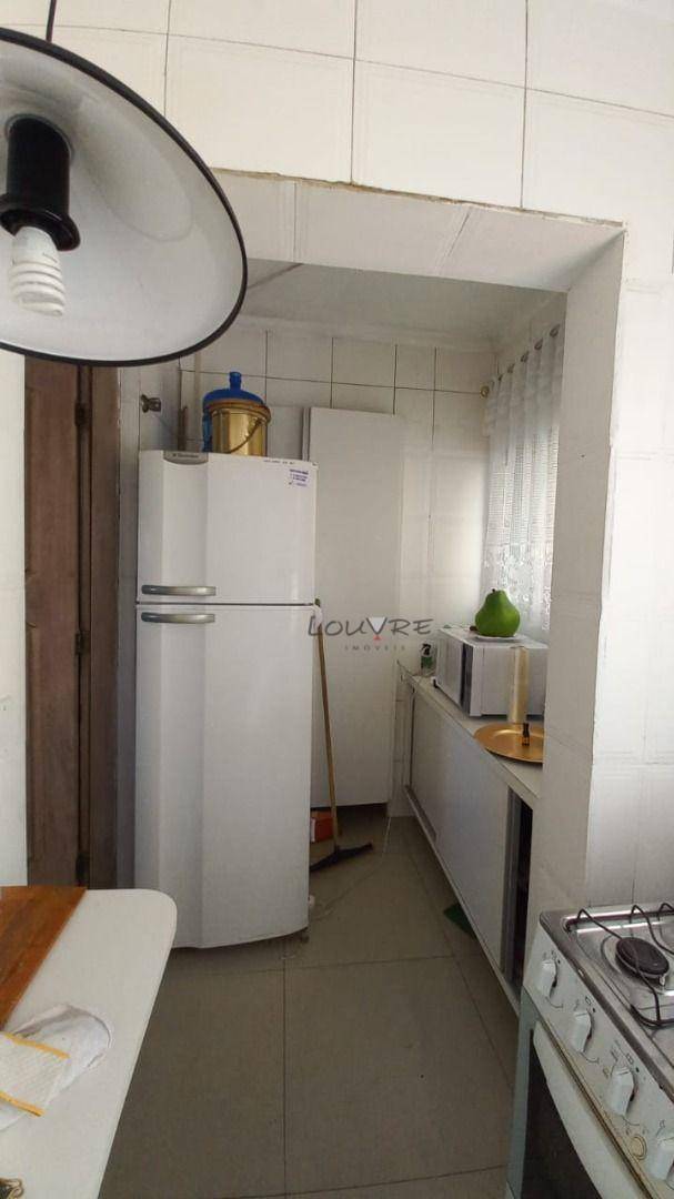 Apartamento para alugar com 2 quartos, 75m² - Foto 19