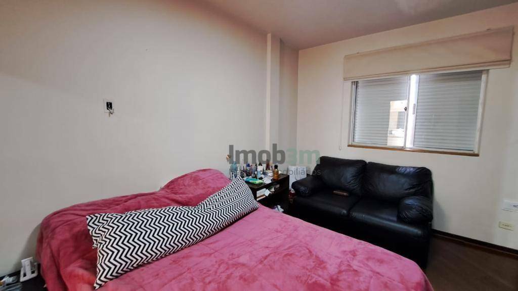 Apartamento à venda com 5 quartos, 240m² - Foto 15