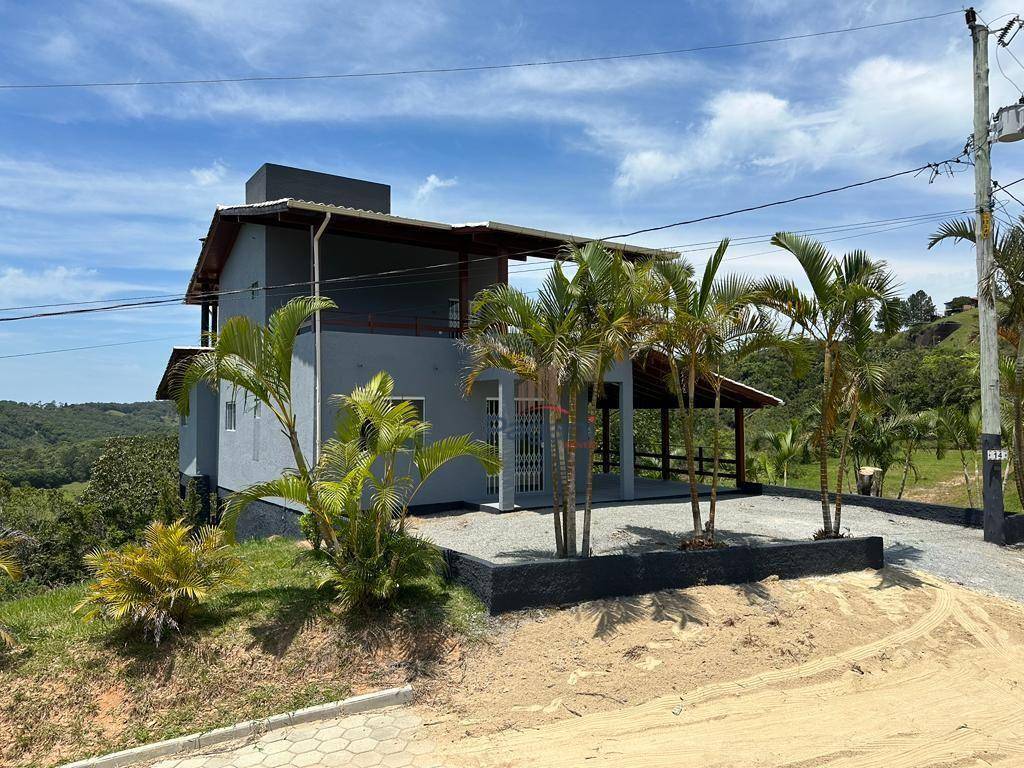 Casa de Condomínio à venda com 2 quartos, 200m² - Foto 1