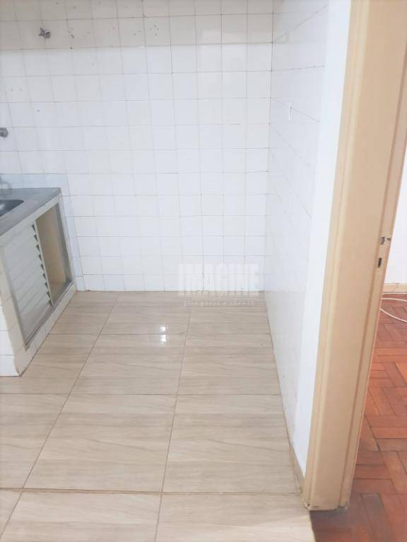 Apartamento à venda com 2 quartos, 41m² - Foto 4