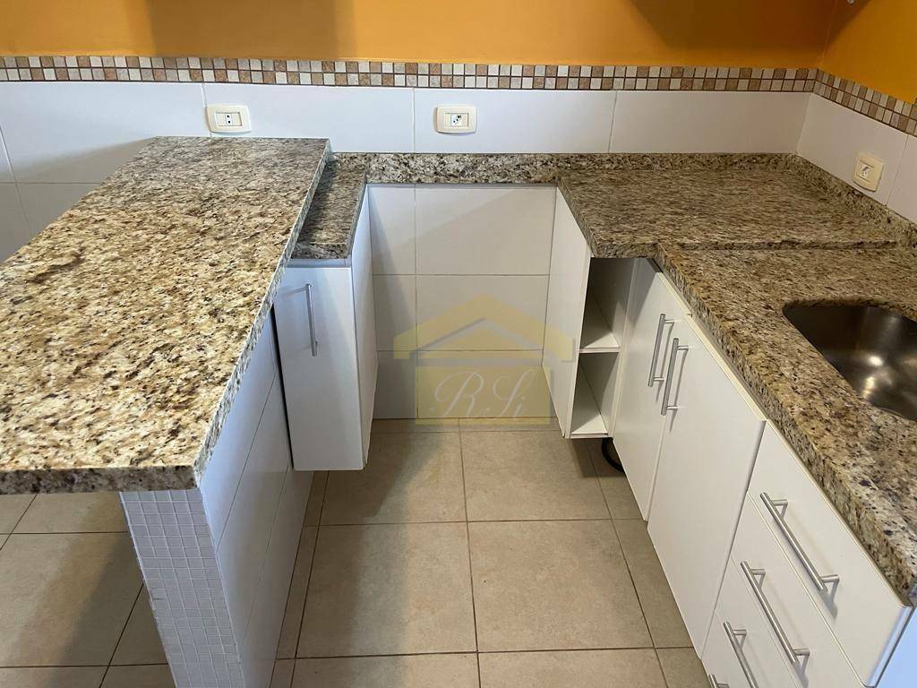 Apartamento à venda com 3 quartos, 70m² - Foto 4