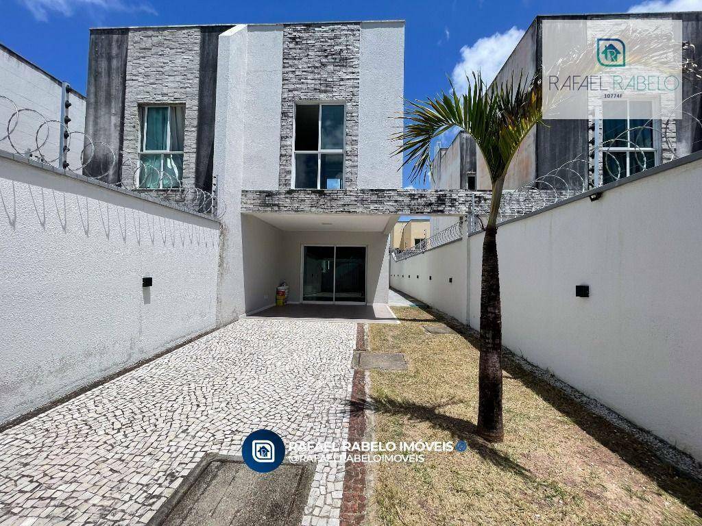 Casa à venda com 3 quartos, 100m² - Foto 1