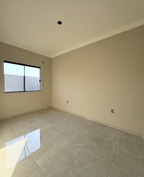 Casa à venda com 3 quartos, 100m² - Foto 3