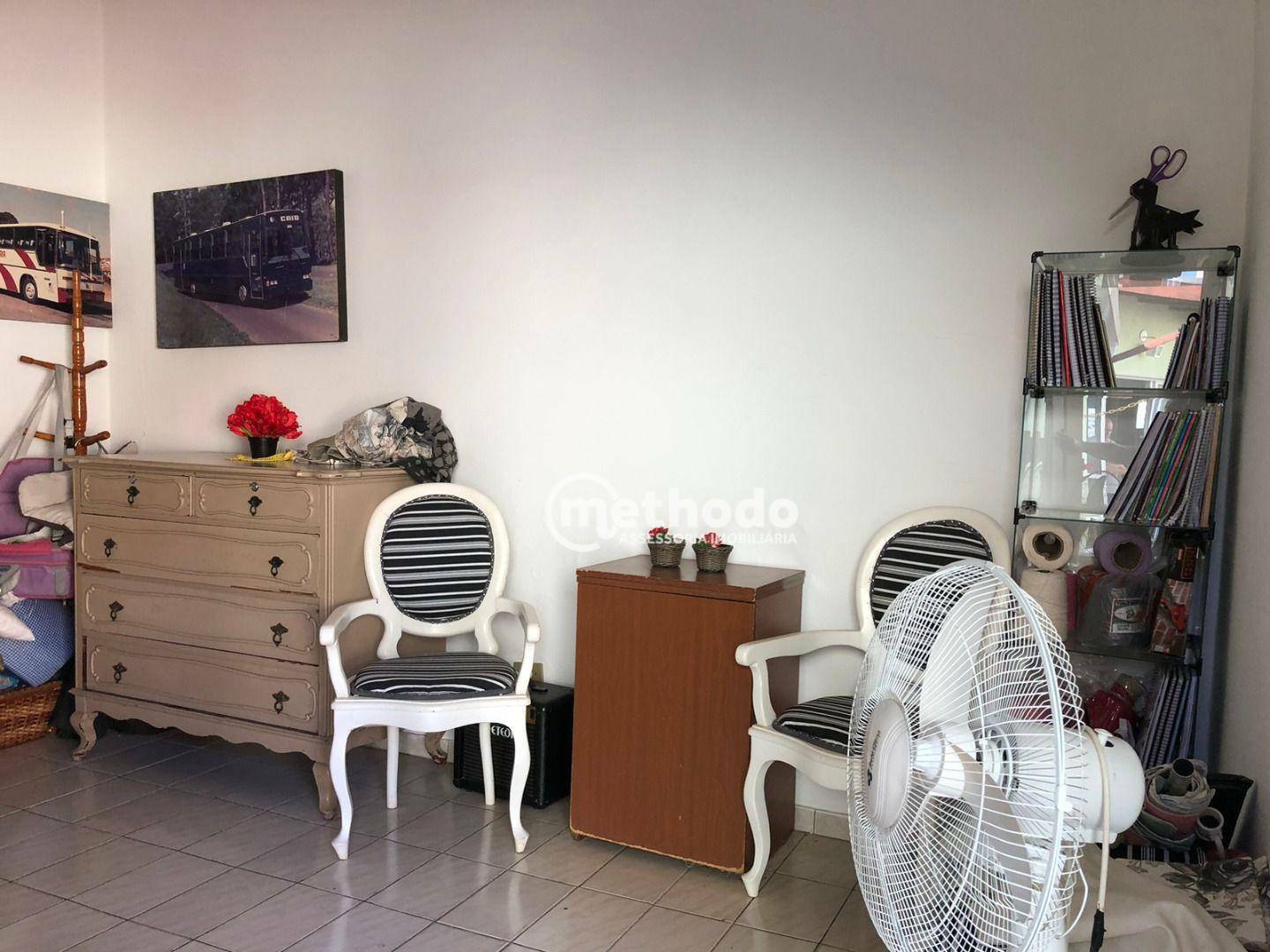 Casa à venda com 4 quartos, 250m² - Foto 49