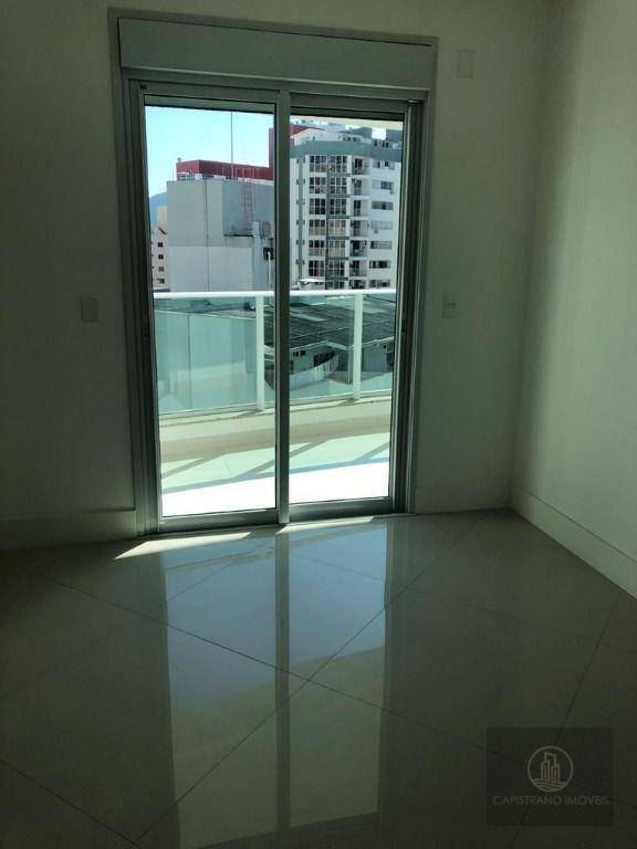 Apartamento à venda com 3 quartos, 128m² - Foto 5