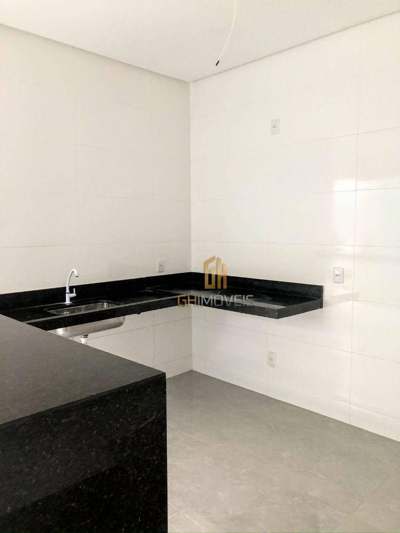 Casa à venda com 3 quartos, 120m² - Foto 7