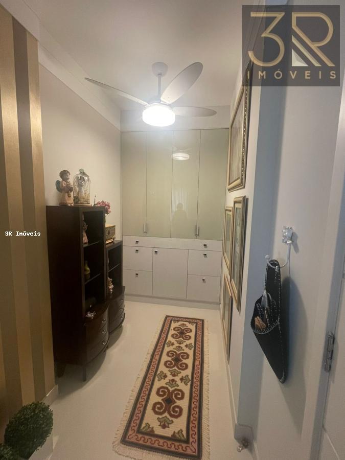 Apartamento à venda com 3 quartos, 156m² - Foto 15