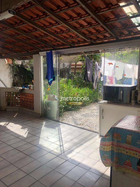 Sobrado à venda com 4 quartos, 200m² - Foto 18