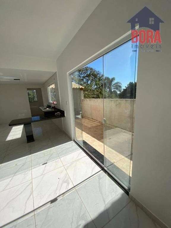 Casa de Condomínio à venda com 3 quartos, 220m² - Foto 5