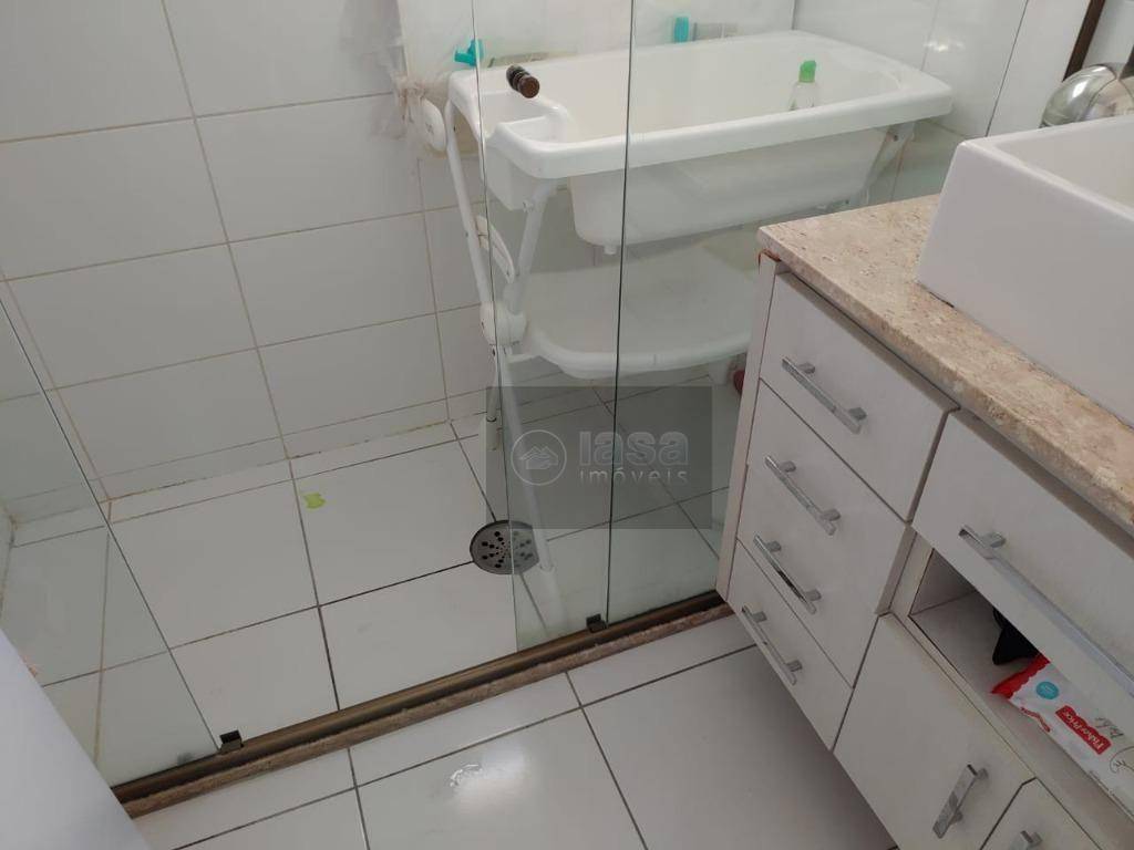 Apartamento à venda com 3 quartos, 133m² - Foto 12