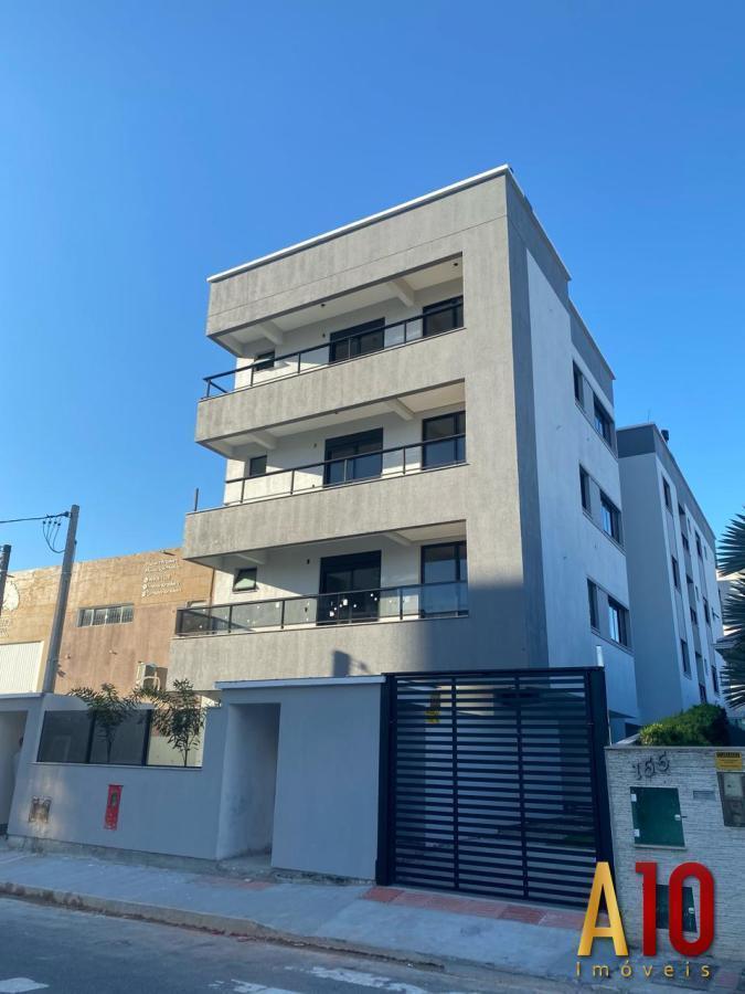 Apartamento à venda com 2 quartos, 78m² - Foto 3