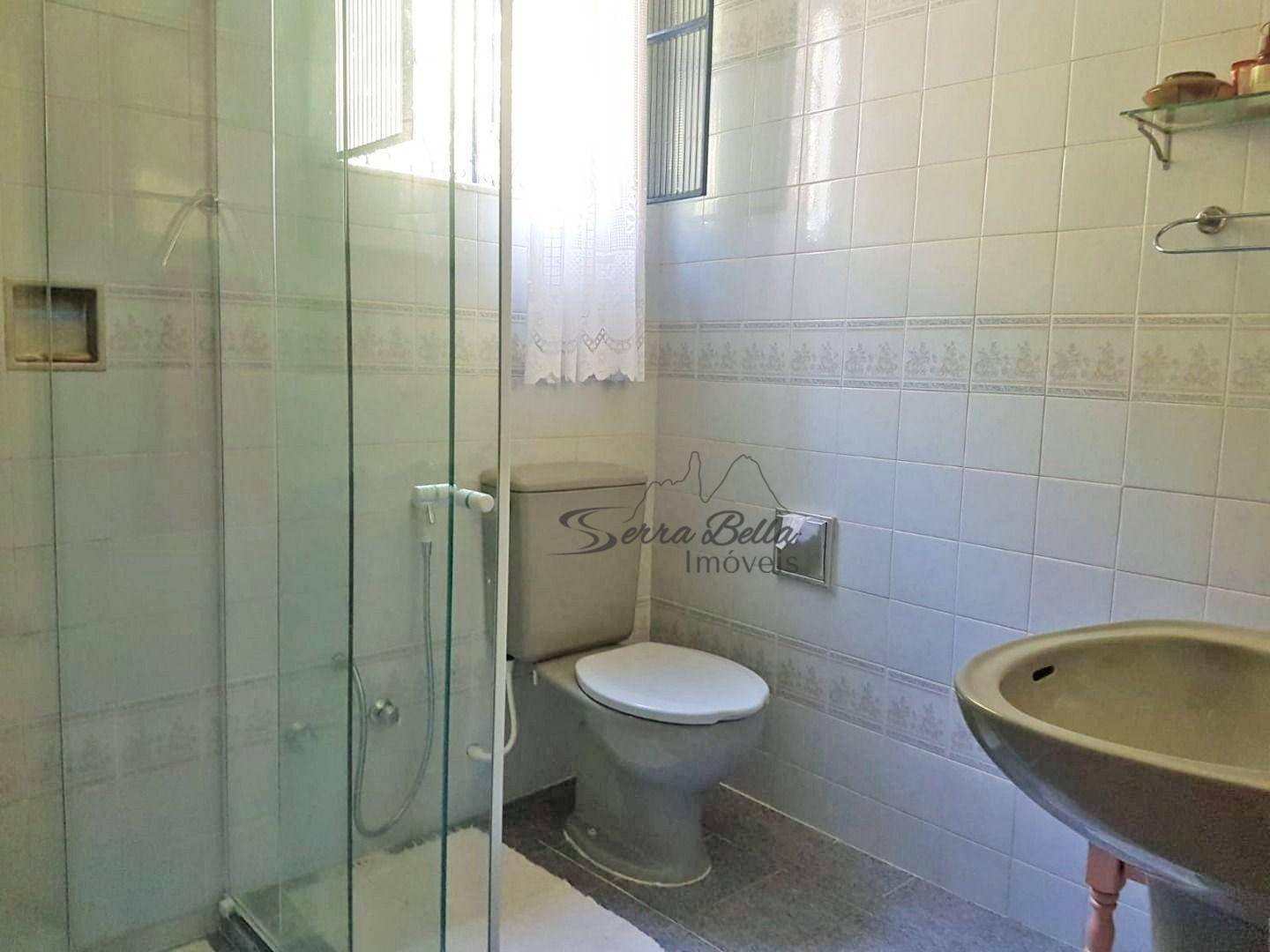 Casa à venda com 5 quartos, 210m² - Foto 15