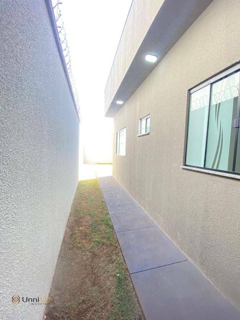 Casa à venda com 2 quartos, 70m² - Foto 12