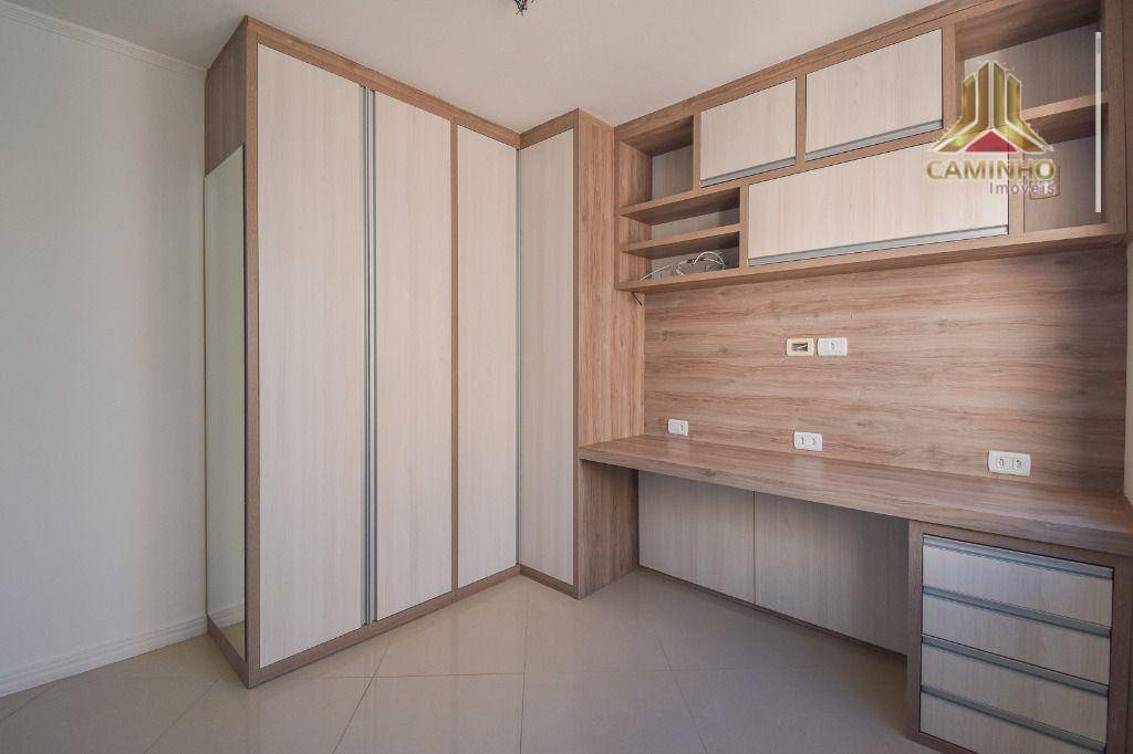 Apartamento à venda com 2 quartos, 65m² - Foto 4