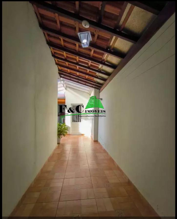 Casa à venda com 3 quartos, 270m² - Foto 11