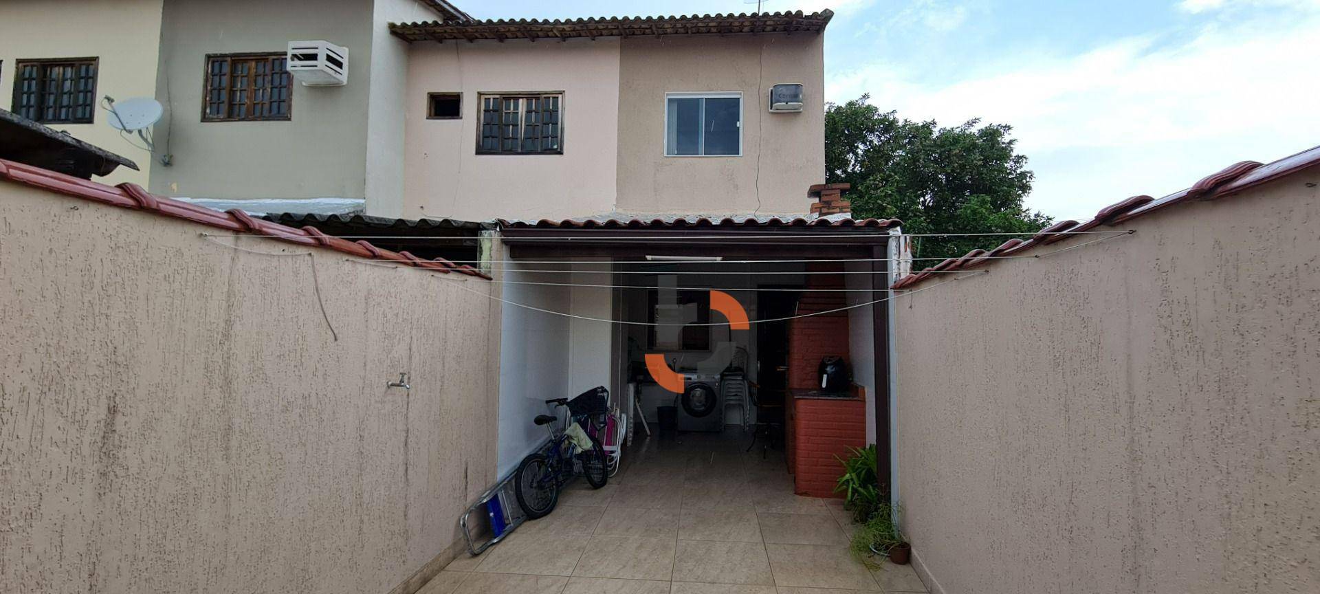 Casa à venda com 2 quartos, 70m² - Foto 18